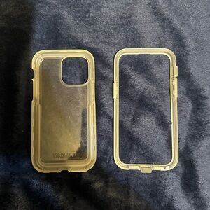 iPhone 14 Pro Max pelican voyager case